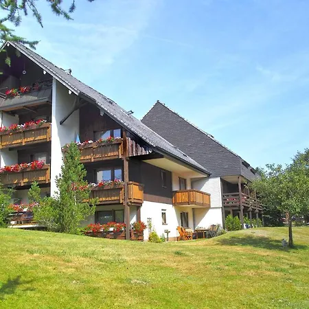 B3 Albmatte-fewo Sauna, Hallenbad Aussenbecken Massagen Nebenan