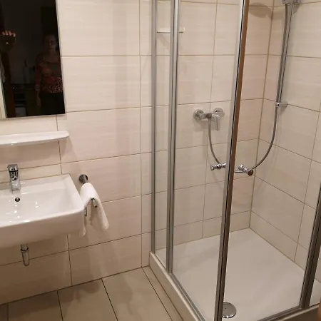 B3 Albmatte-fewo Sauna, Hallenbad Aussenbecken Massagen Nebenan Apartamento *