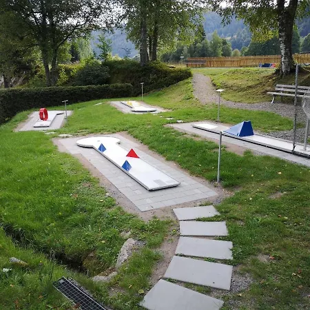 Apartment B3 Albmatte-fewo Sauna, Hallenbad Aussenbecken Massagen Nebenan Menzenschwand