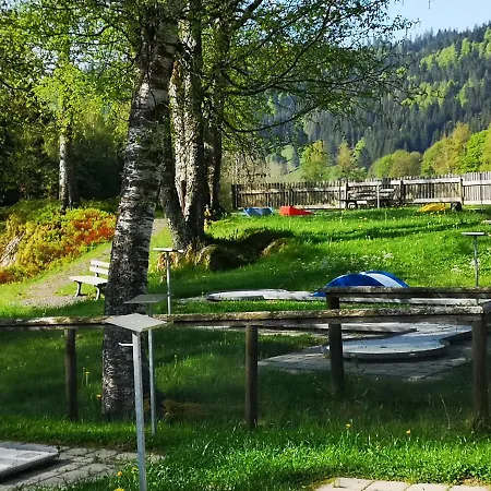 B3 Albmatte-fewo Sauna, Hallenbad Aussenbecken Massagen Nebenan Apartamento